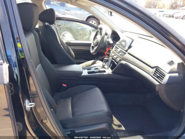 1HGCV1F18LA156811 Honda ACCORD LX