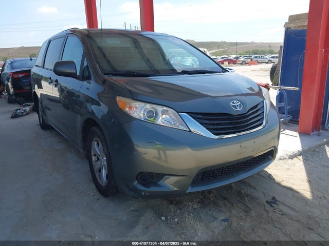 Продаж на аукціоні авто 2014 Toyota Sienna Le V6 8 Passenger, vin: 5TDKK3DC9ES423561, номер лоту: 41977304