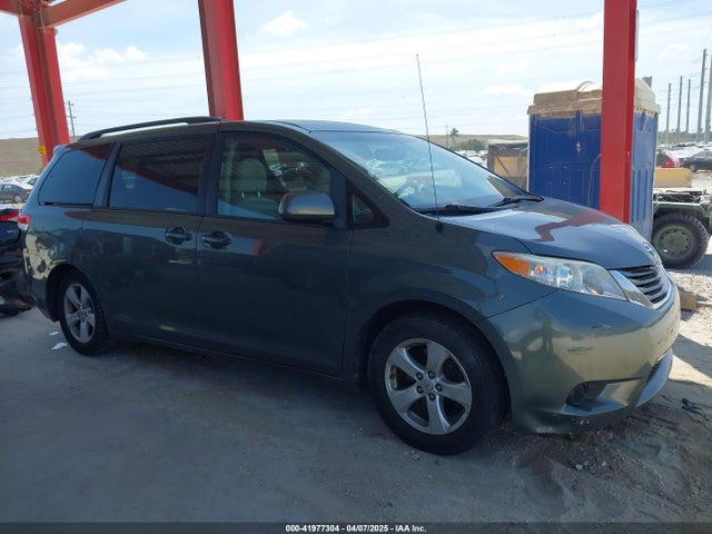 Продаж на аукціоні авто 2014 Toyota Sienna Le V6 8 Passenger, vin: 5TDKK3DC9ES423561, номер лоту: 41977304
