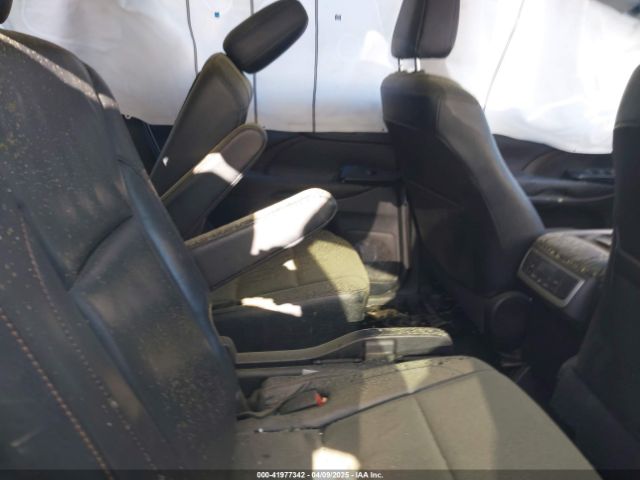5TDKKRFH9GS172801 Toyota Highlander Xle V6