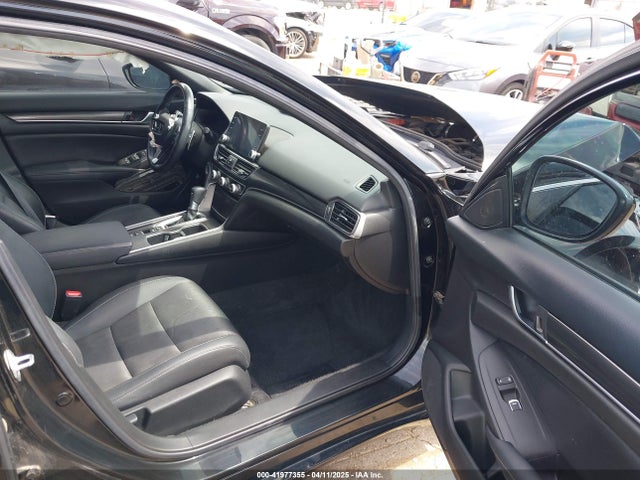 1HGCV1F33MA110466 Honda Accord Sport