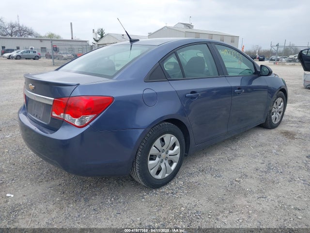 1G1PA5SH1E7456088 Chevrolet Cruze Ls Auto