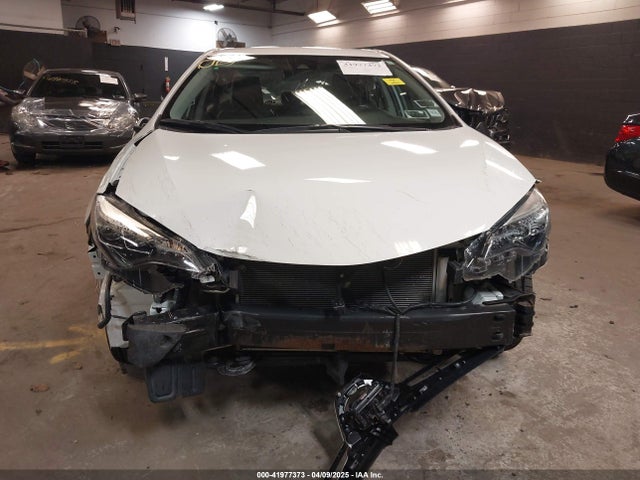 5YFBURHE8HP573926 Toyota Corolla Se Special Edition