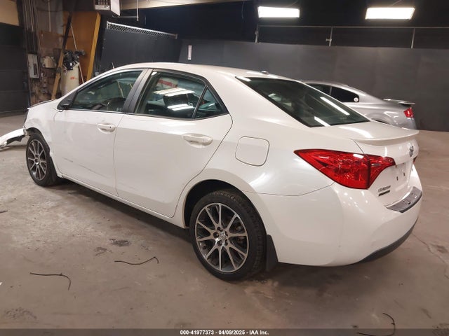 5YFBURHE8HP573926 Toyota Corolla Se Special Edition