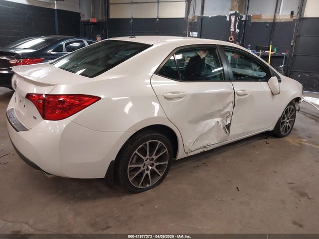 5YFBURHE8HP573926 Toyota Corolla Se Special Edition
