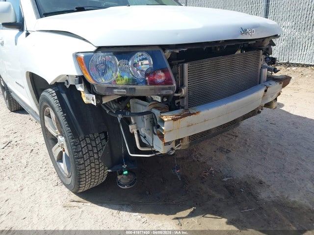 1C4NJDEB4GD767731 Jeep Compass High Altitude Edition