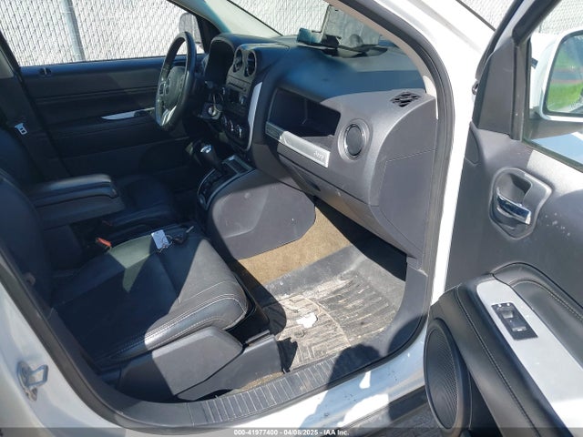 1C4NJDEB4GD767731 Jeep Compass High Altitude Edition
