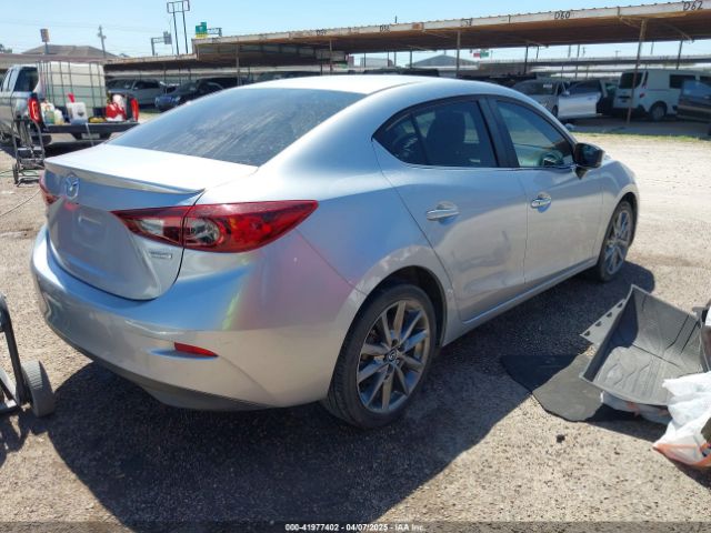 3MZBN1V30JM165299 Mazda Mazda3 Touring