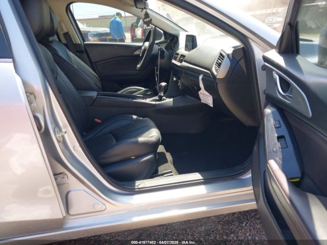 3MZBN1V30JM165299 Mazda Mazda3 Touring