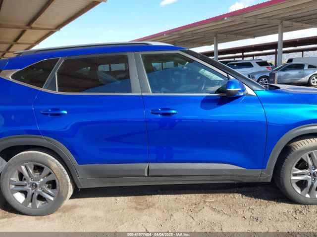 KNDEU2AA3M7204172 KIA SELTOS S