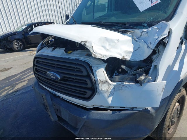 1FTBW3XG2HKA66013 Ford 2017