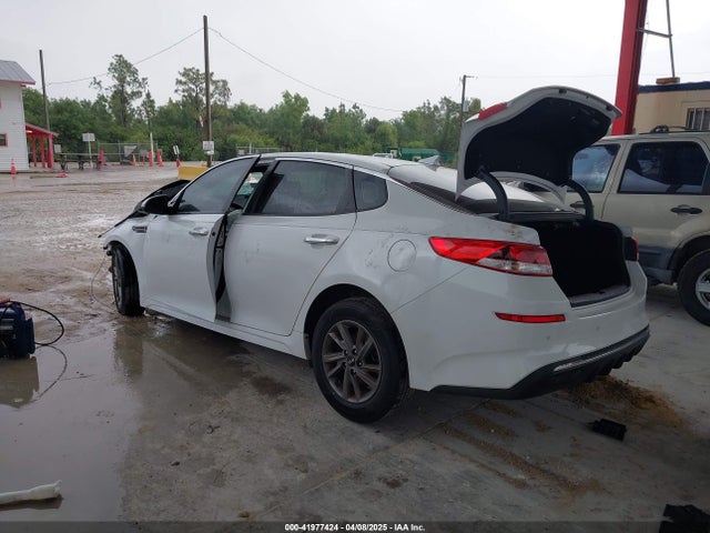 5XXGT4L38LG402516 KIA Optima Lx