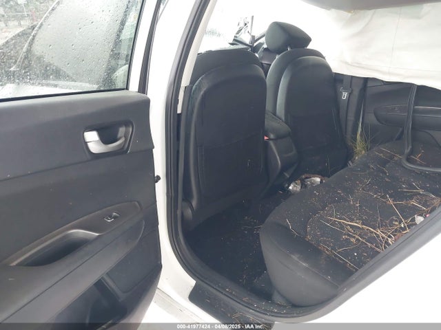 5XXGT4L38LG402516 KIA Optima Lx