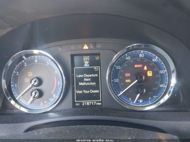 5YFBURHE2HP610937 Toyota Corolla Se Special Edition