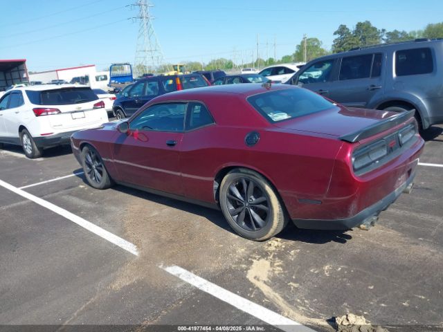 2C3CDZGGXNH109629 Dodge Challenger Sxt Awd