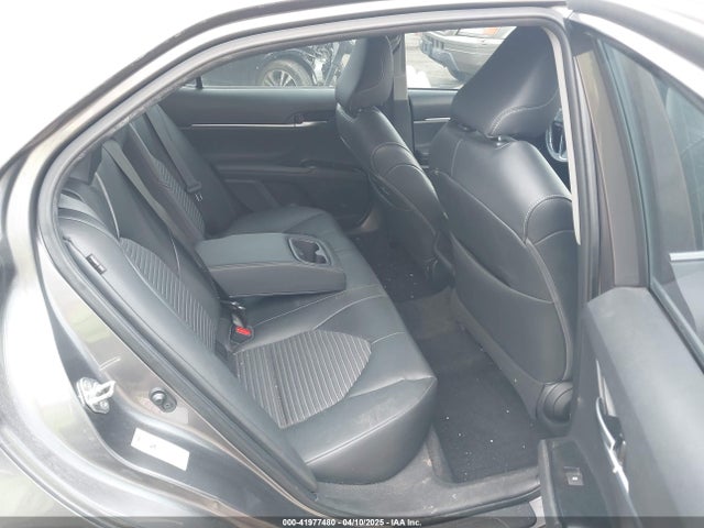 4T1B11HK3KU755068 Toyota CAMRY SE