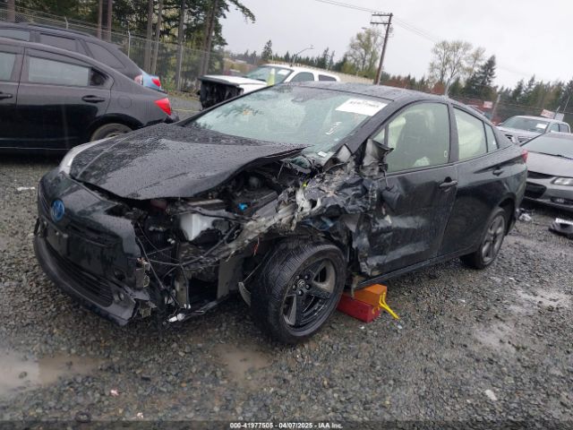 JTDKAMFU2N3154674 Toyota PRIUS XLE
