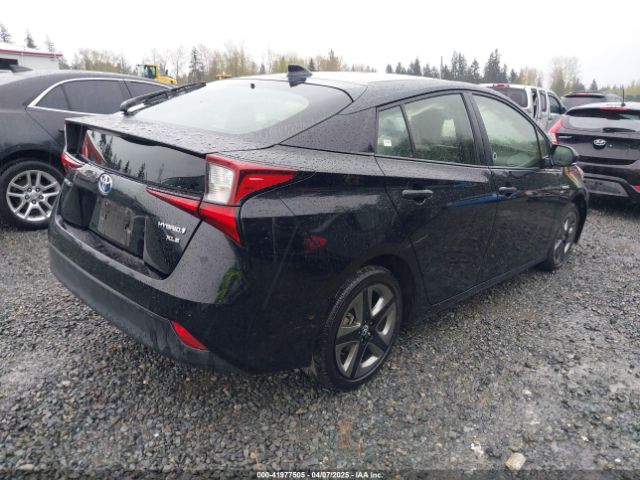 JTDKAMFU2N3154674 Toyota PRIUS XLE