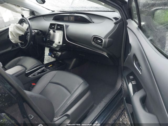 JTDKAMFU2N3154674 Toyota PRIUS XLE