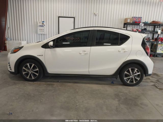 JTDKDTB38J1599974 Toyota Prius C Two