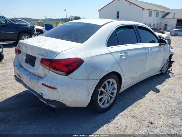 2019 MERCEDES-BENZ A 220 WDD3G4FB3KW027630 Photo 3