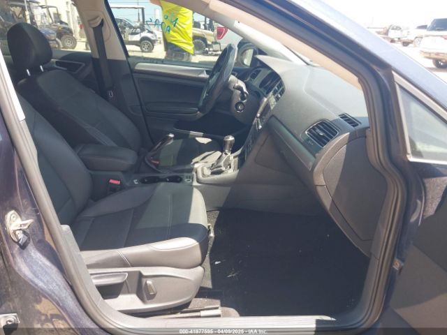 3VWRA7AU6FM092068 Volkswagen Golf Tdi S 4-door
