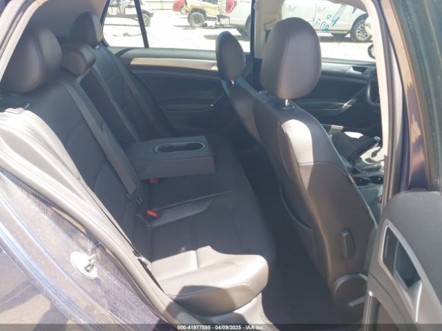 3VWRA7AU6FM092068 Volkswagen Golf Tdi S 4-door