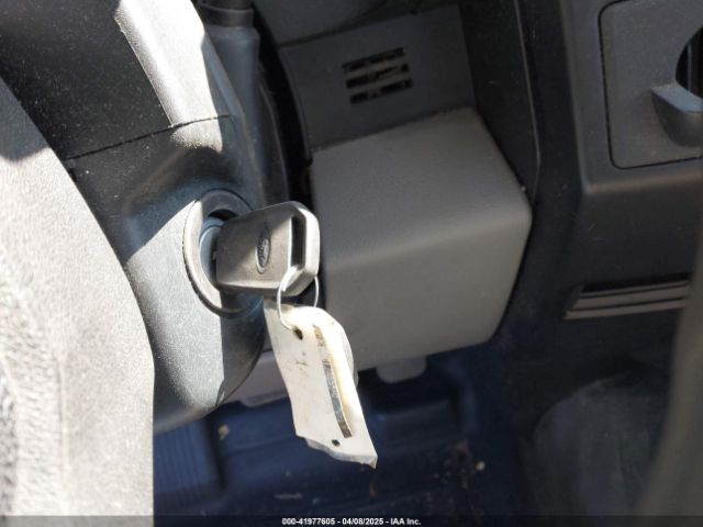 1FTMF1C80HFA95059 Ford F-150 Xl