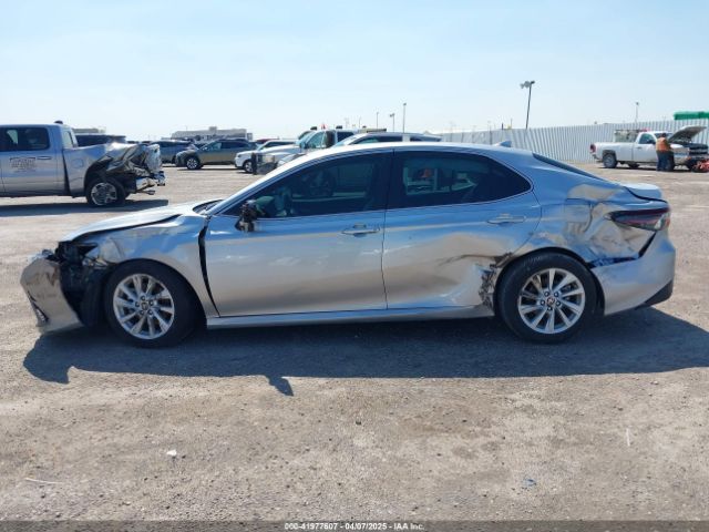 4T1R11AKXRU883388 Toyota CAMRY LE