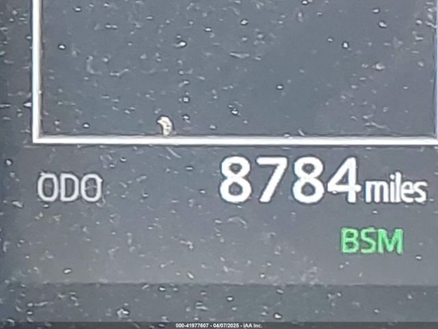 4T1R11AKXRU883388 Toyota CAMRY LE