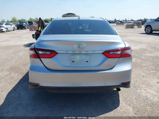 4T1R11AKXRU883388 Toyota CAMRY LE
