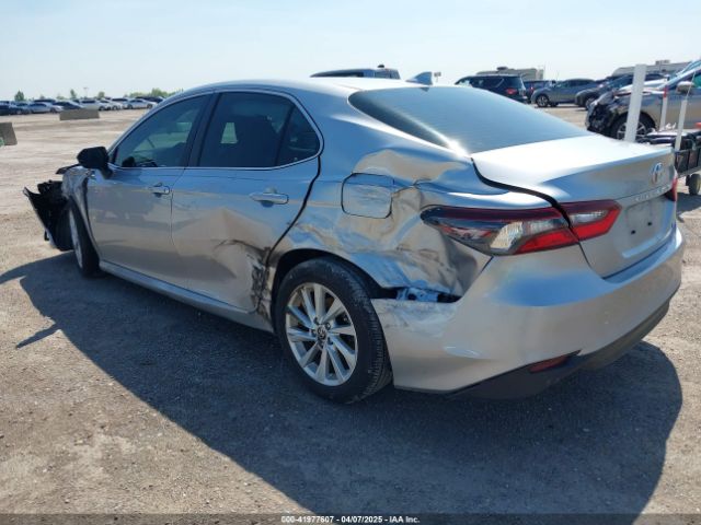 4T1R11AKXRU883388 Toyota CAMRY LE