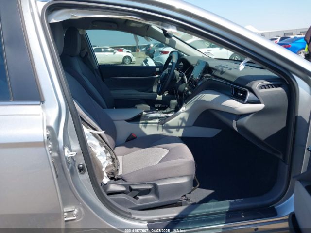 4T1R11AKXRU883388 Toyota CAMRY LE