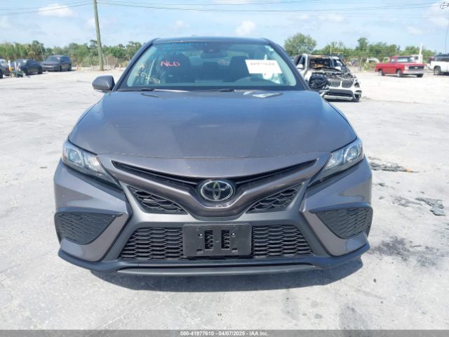 4T1G11AK8RU901040 Toyota CAMRY SE
