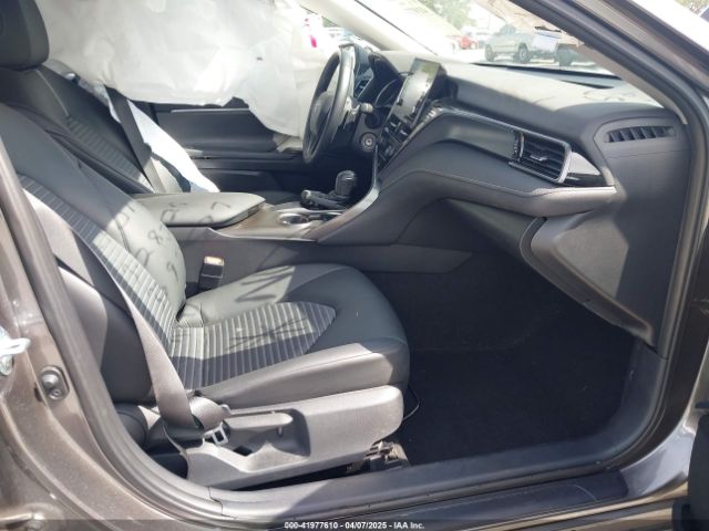 4T1G11AK8RU901040 Toyota CAMRY SE