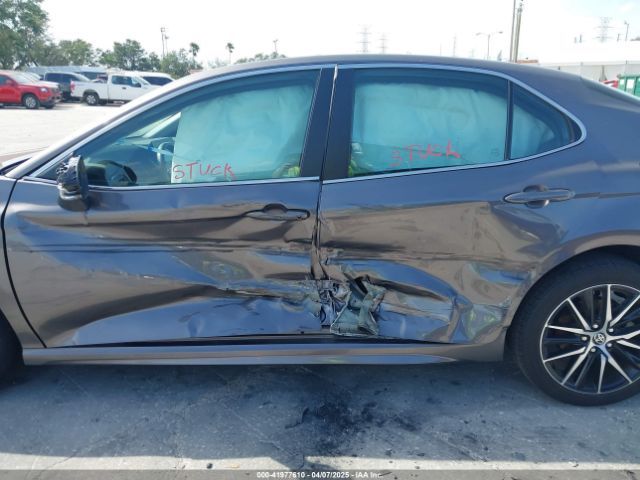 4T1G11AK8RU901040 Toyota CAMRY SE