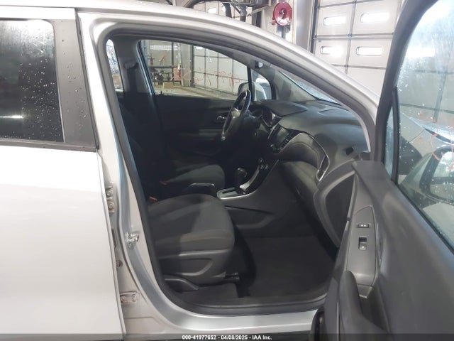 Chevrolet luv - mfi, variable valve timing, e85 max, alum 2018 KL7CJNSBXJB708684 Image 5