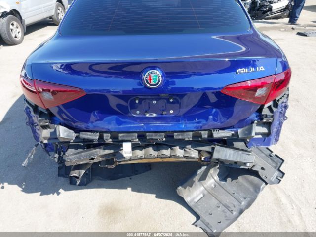 ZARFAMBN2N7663498 Alfa Romeo Giulia Ti Rwd