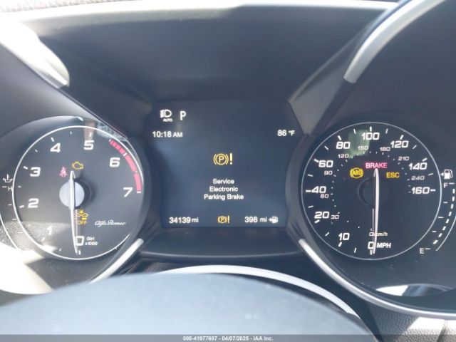 ZARFAMBN2N7663498 Alfa Romeo Giulia Ti Rwd
