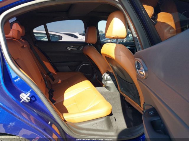 ZARFAMBN2N7663498 Alfa Romeo Giulia Ti Rwd