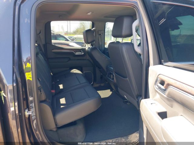 3GTUUDED8NG676255 GMC Sierra 1500 4wd  Short Box Slt