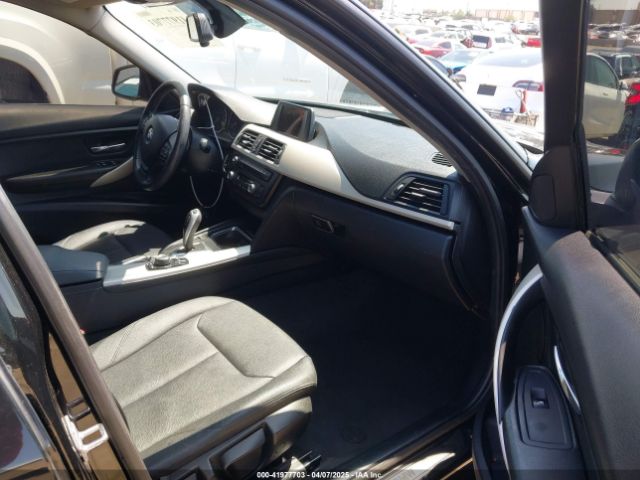 WBA3B1C57FK136866 BMW 320i