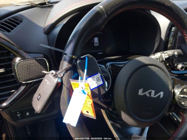 KNDJ53AU9P7856794 KIA Soul Gt-line