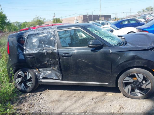 KNDJ53AU9P7856794 KIA Soul Gt-line