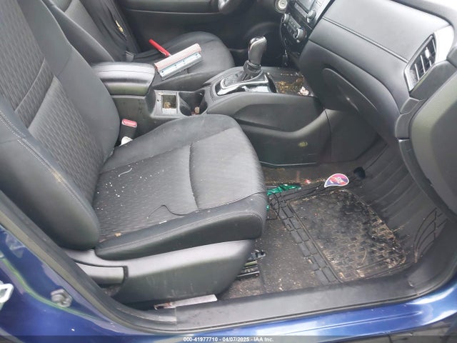 JN8AT2MV6HW011210 Nissan ROGUE S