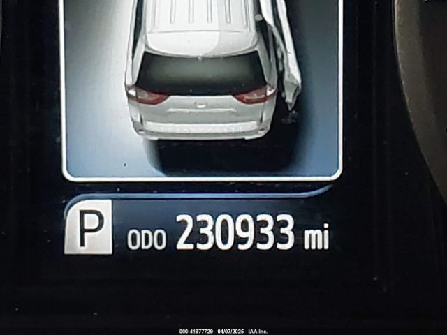 5TDXK3DC9FS527667 Toyota Sienna Se 8 Passenger