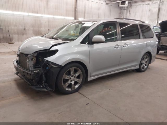 5TDXK3DC9FS527667 Toyota Sienna Se 8 Passenger