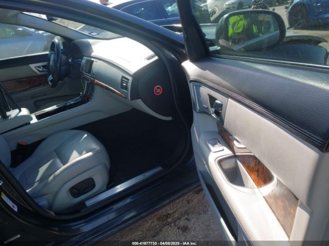 SAJWA0FS0FPU43248 Jaguar Xf 2.0t Premium