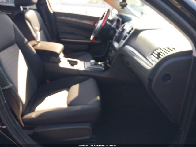 2C3CCAAG0MH572181 Chrysler 300 Touring