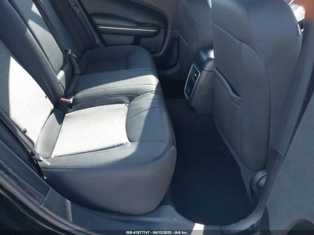 2C3CCAAG0MH572181 Chrysler 300 Touring